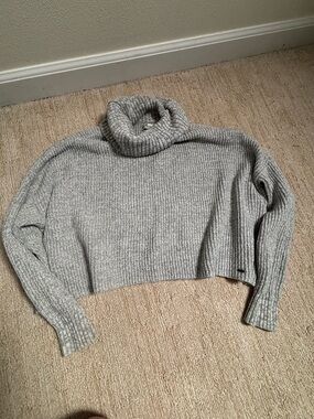 Hollister Cropped Ribbed Turtleneck Sweater - Women